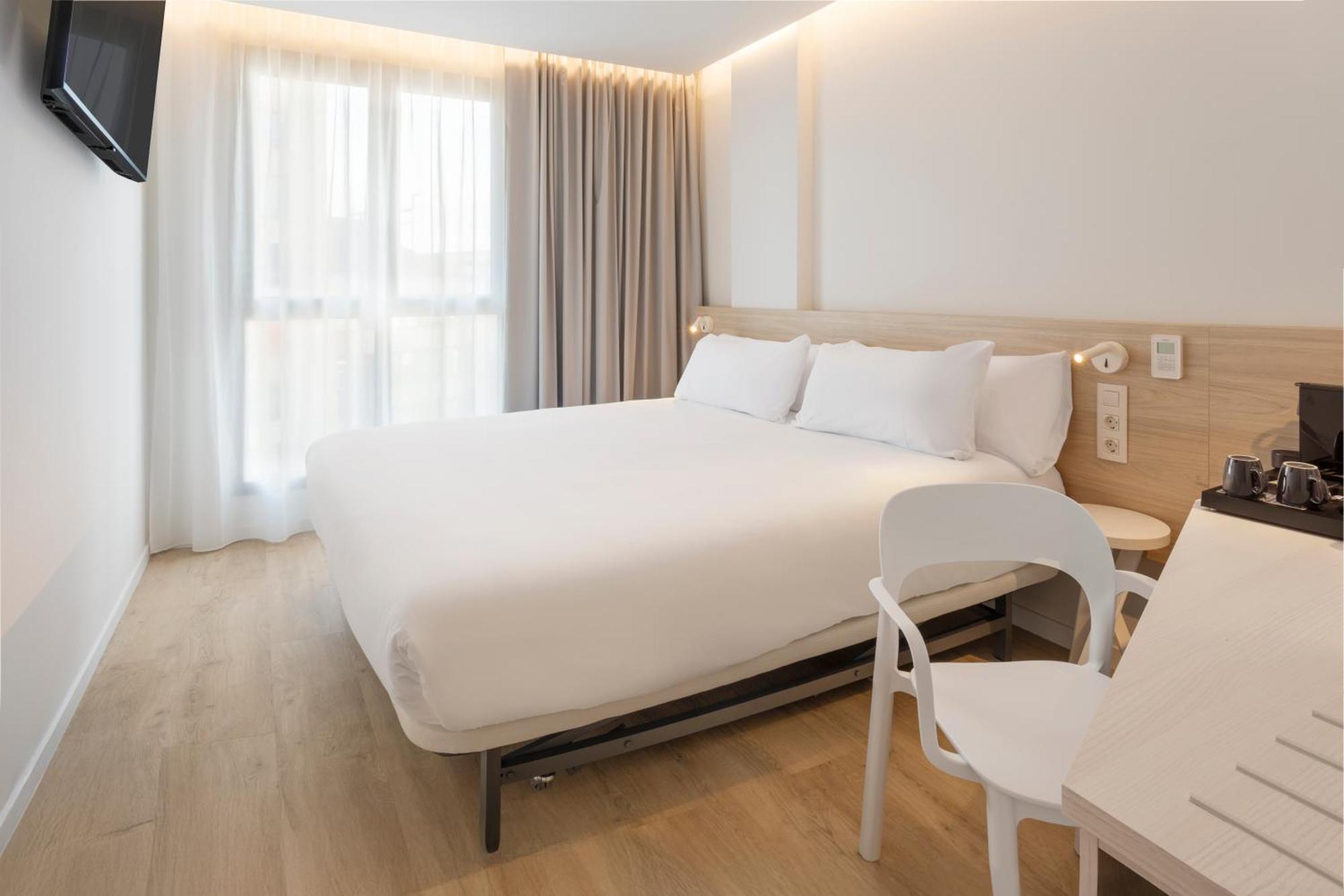 B&B Hotel Alicante Centro Buitenkant foto