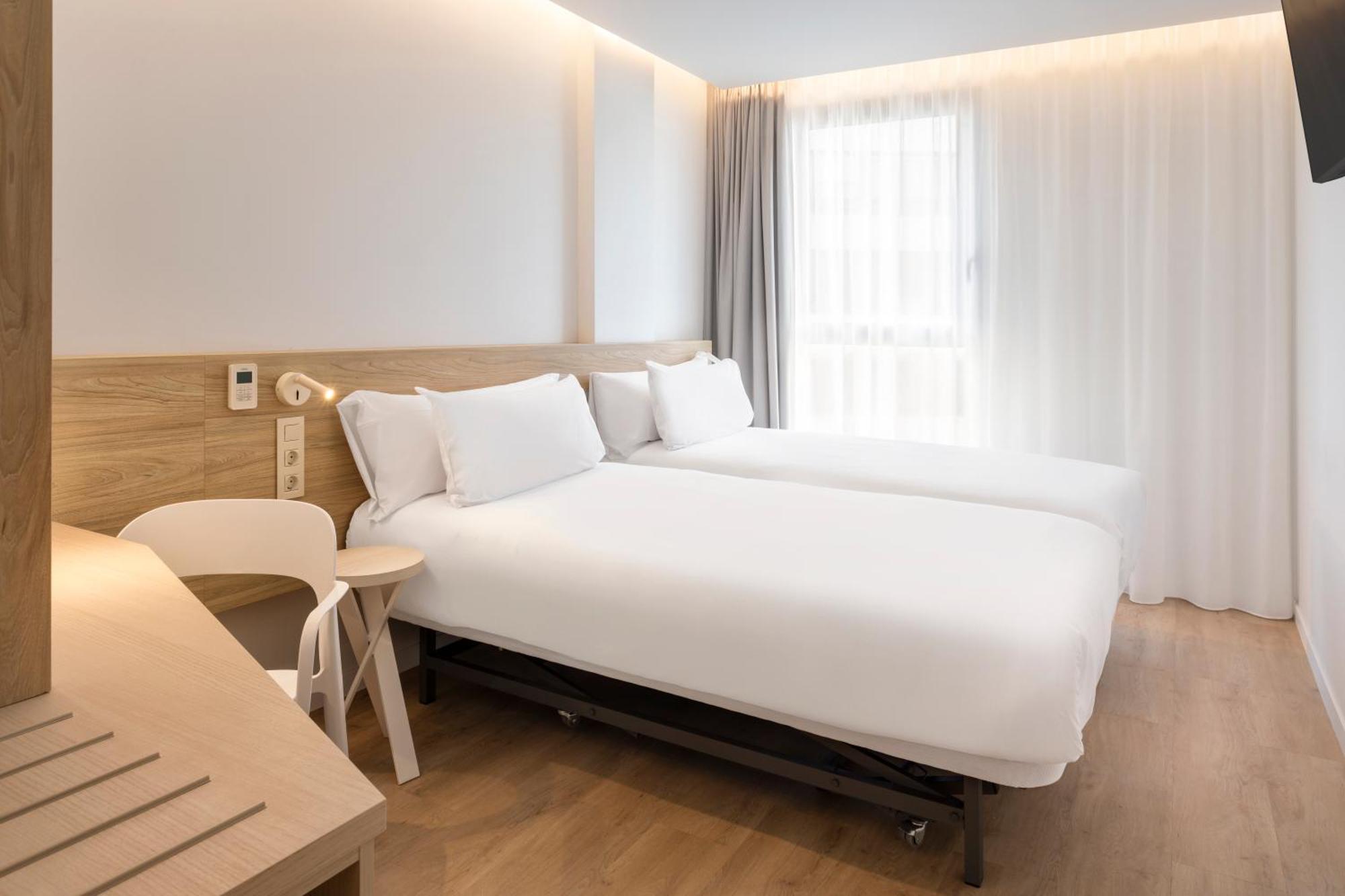 B&B Hotel Alicante Centro Buitenkant foto